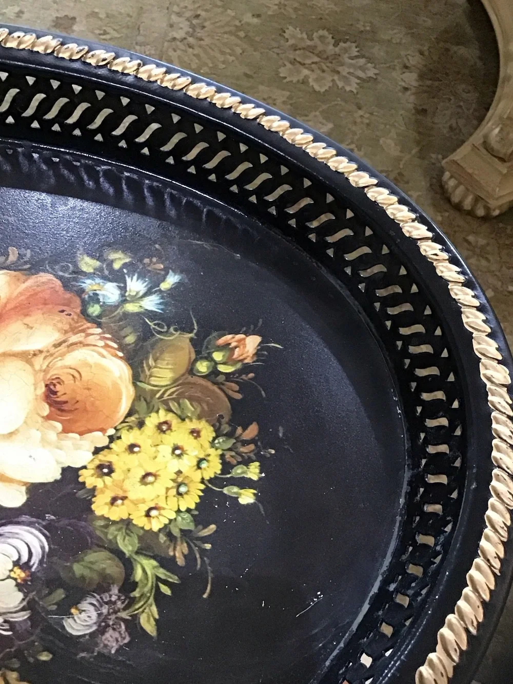 Vintage Floral Oval Wall Tray -Victorian Trading C Black with Multicolor Bouquet